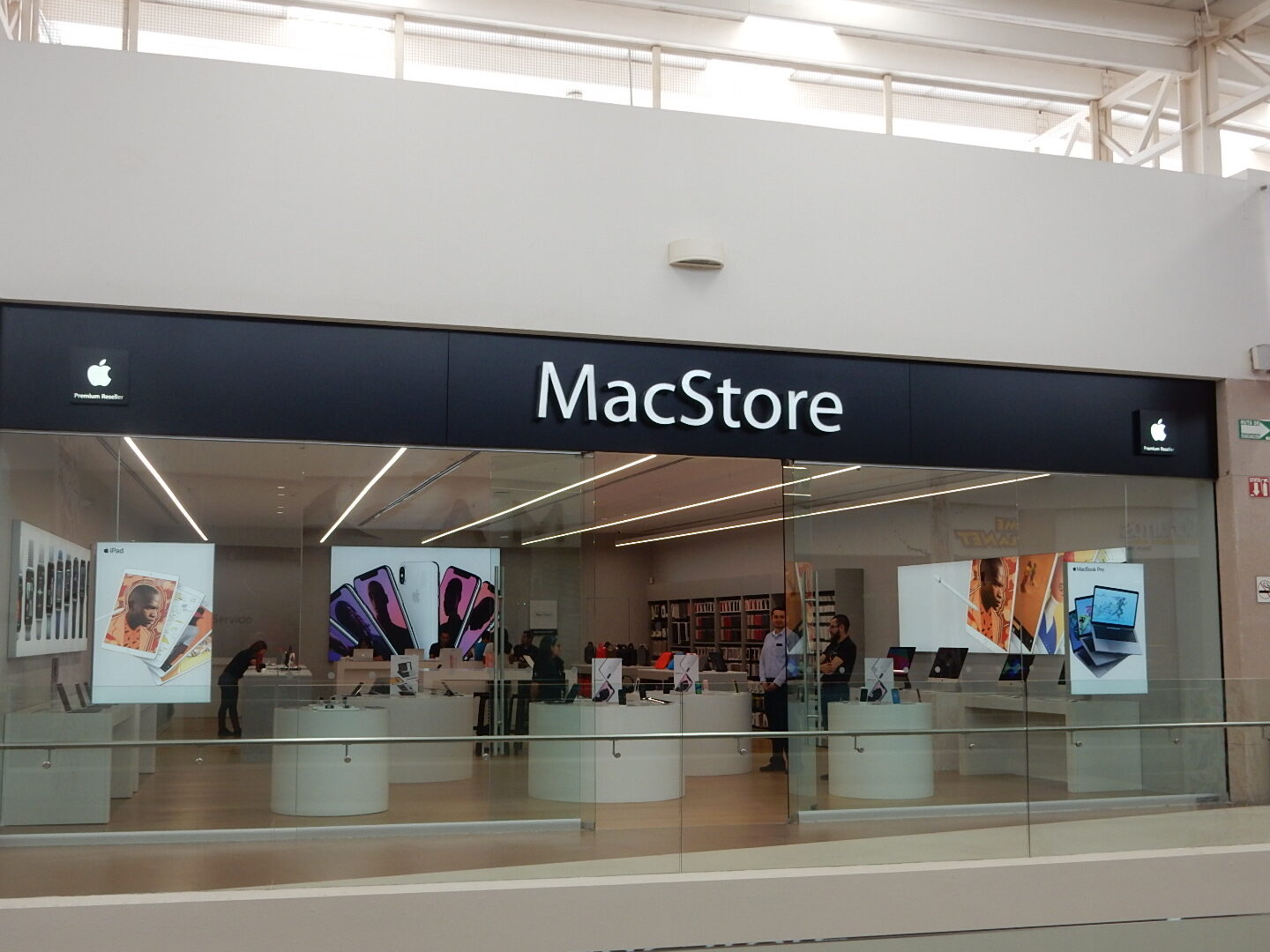 macstore galerias celaya